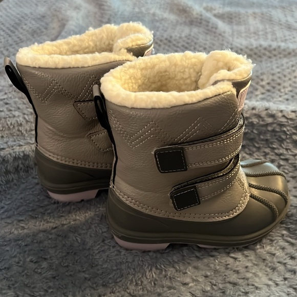 Toddler winter boots - Picture 2 of 3